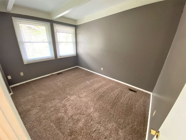 Building Photo - 3 Bedroom - Upper Arlington