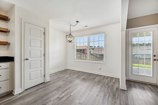 Building Photo - 219 Dugger Dr