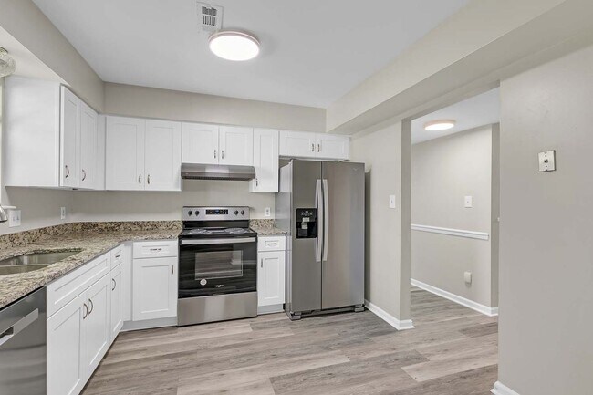 Building Photo - Call Sabrina Thomas Office at 757-767-0767...