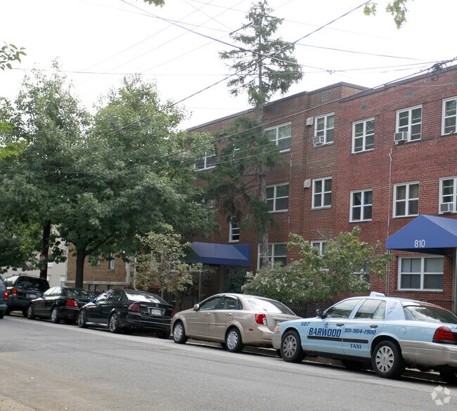 Street View - 806 Longfellow Street NW