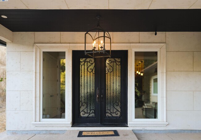 Building Photo - 5700 Alhambra Valley Rd