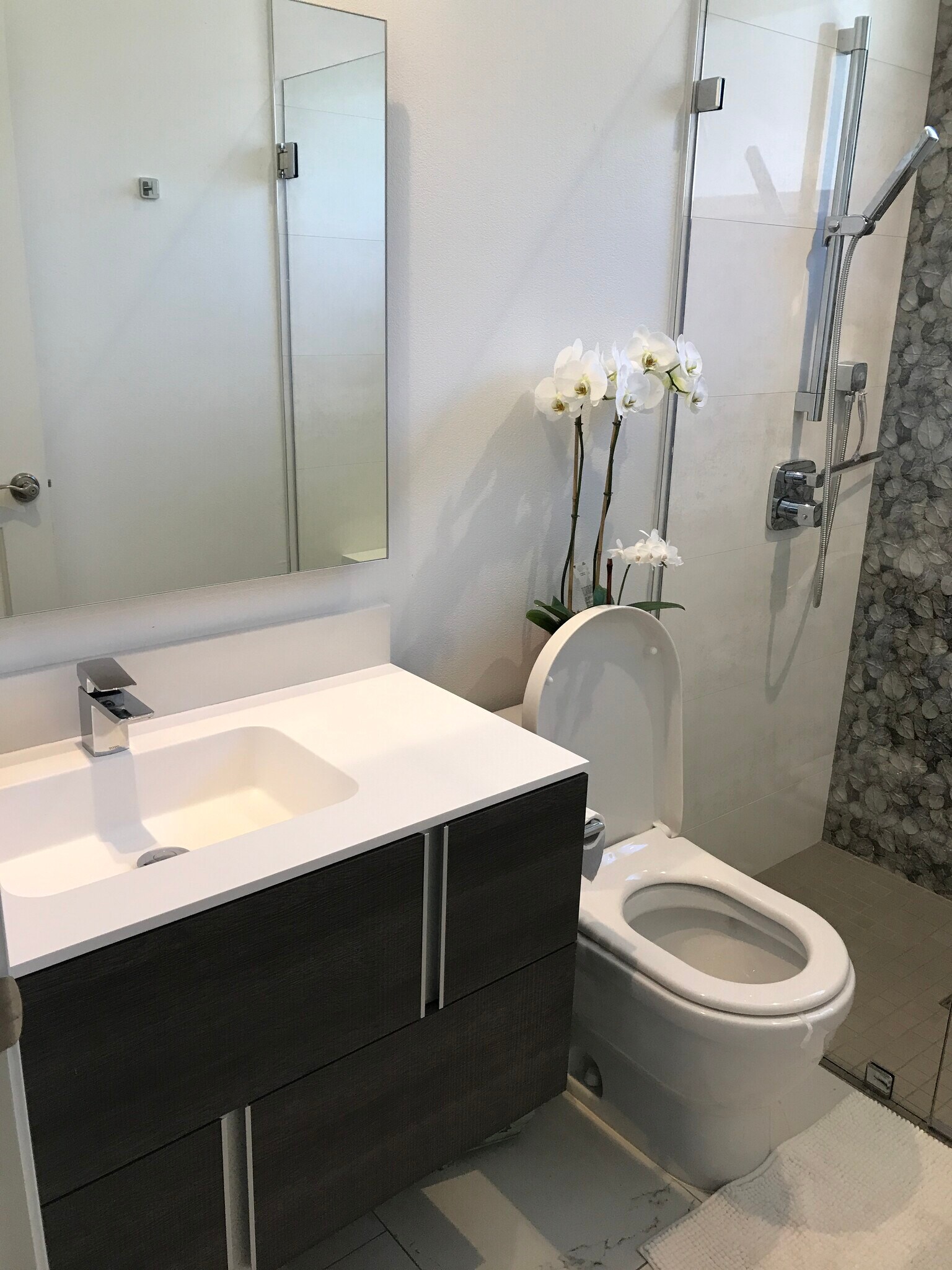 Building Photo - 915 Helen Dr