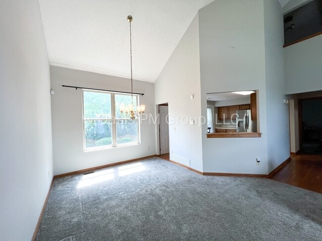 Building Photo - 8575 Kingsley Dr