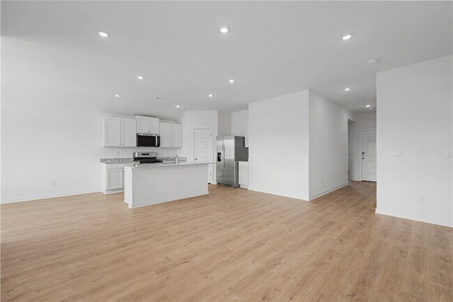 Building Photo - 3021 Laredo Ln