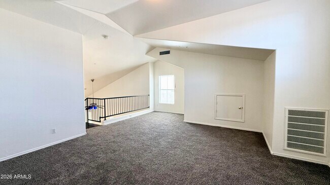Building Photo - 161 W Campbell Ct