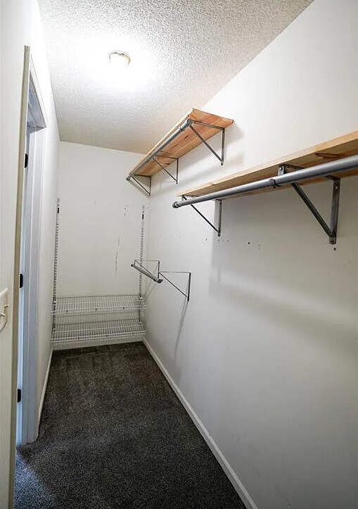 Building Photo - 853 E 167th Ct