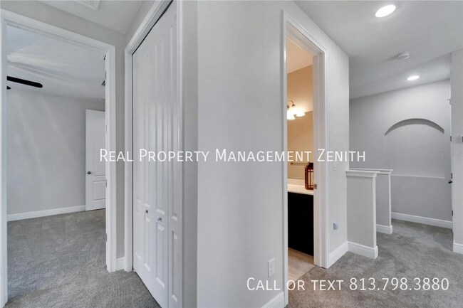 Building Photo - 12149 Creek Preserve Dr
