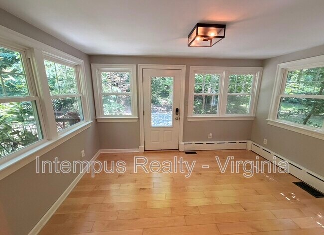 Building Photo - 7104 Triad Way