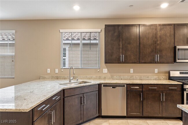 Building Photo - 2698 Frabiele St