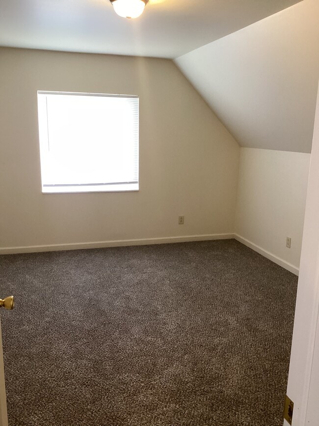 Building Photo - 1208 Howard St