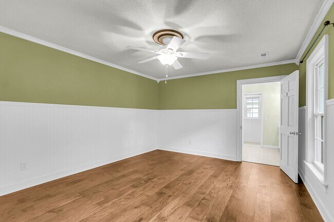 Building Photo - Charming Updated Home with Designer Kitche...