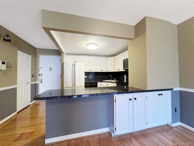 Building Photo - 777 N MacQuesten Pkwy