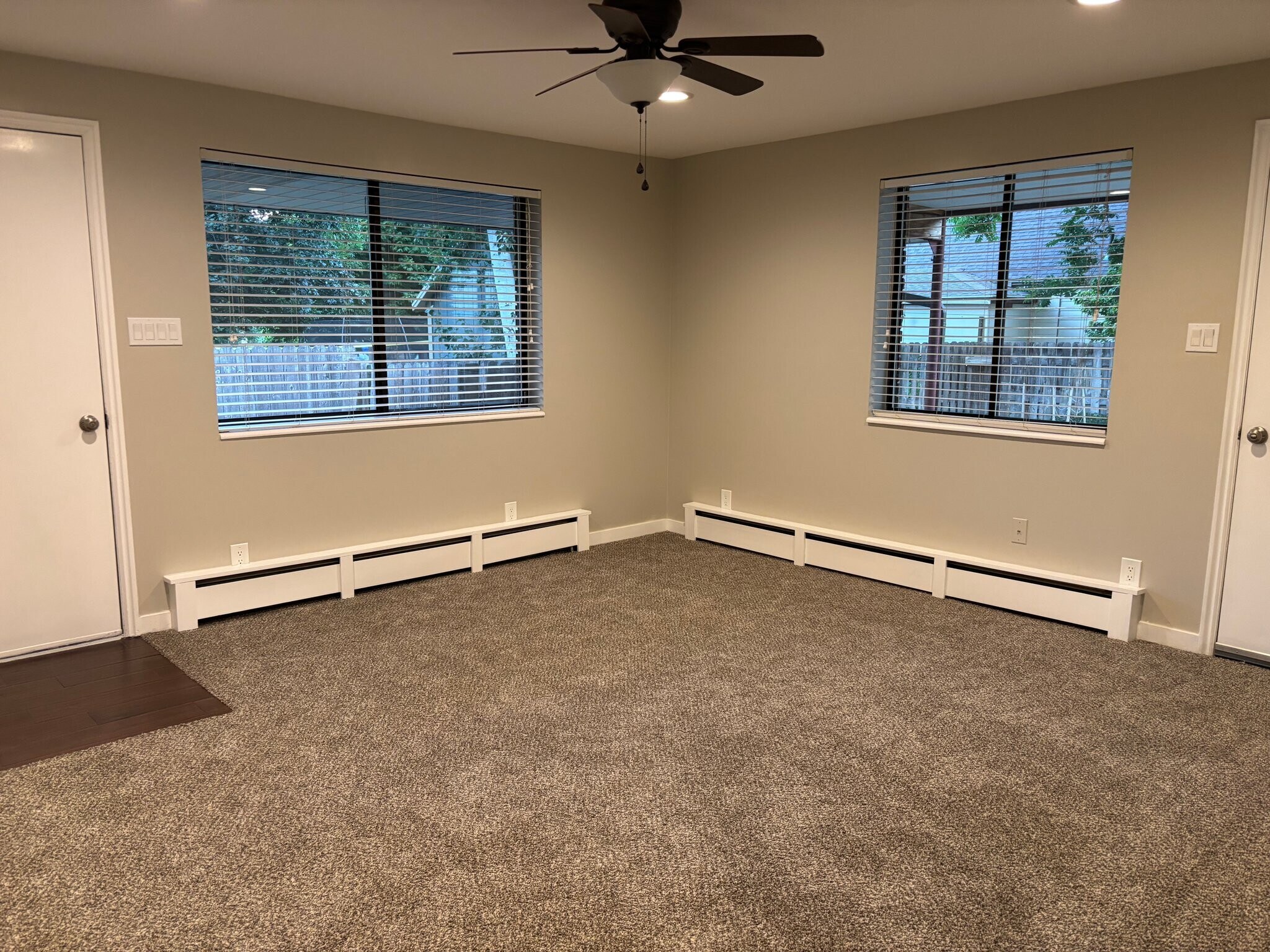 Building Photo - 123 E 300 N