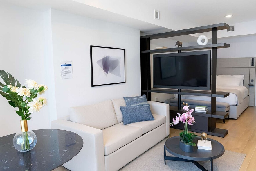 Primary Photo - 398 NE 5th St