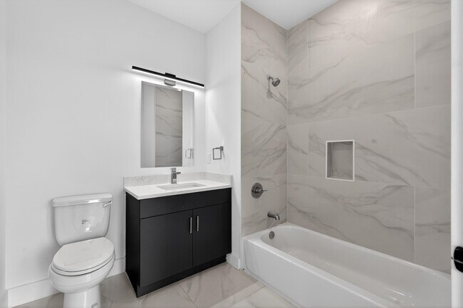 Building Photo - 43-45-45 W 32nd St