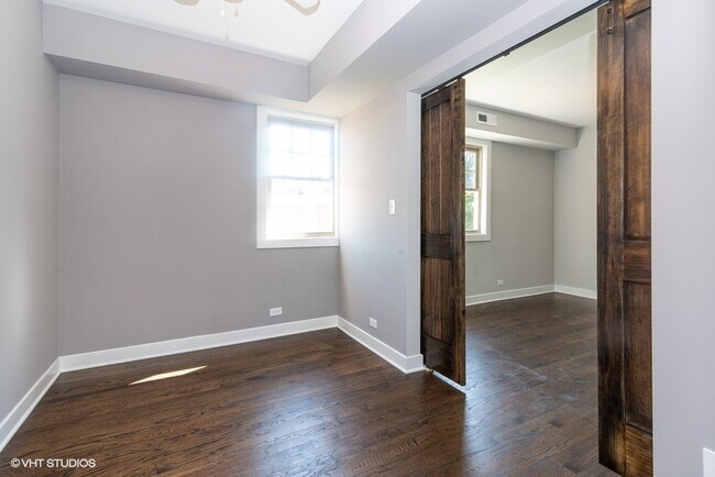 Building Photo - 6515 N Seeley Ave