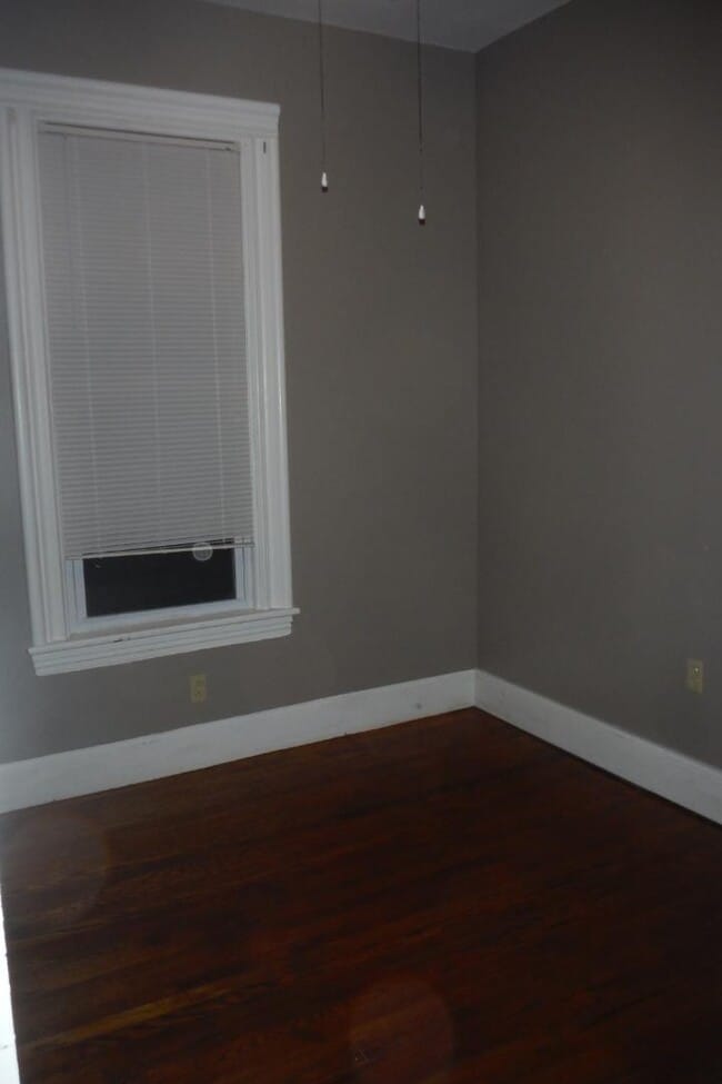 Building Photo - 197 Spring St