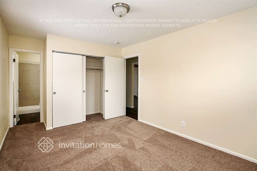 Building Photo - 2122 Truda Dr