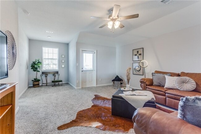 Building Photo - 744 Blue Oak Blvd