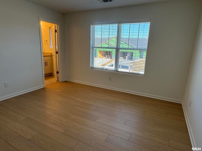 Building Photo - 5888 Butterfield Ct