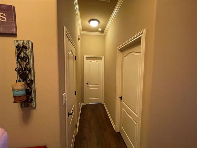 Building Photo - 1738 Sully Ct