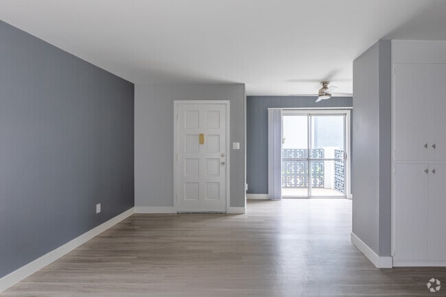 1BR, 1BA - 750SF - Chula Vista Terrace