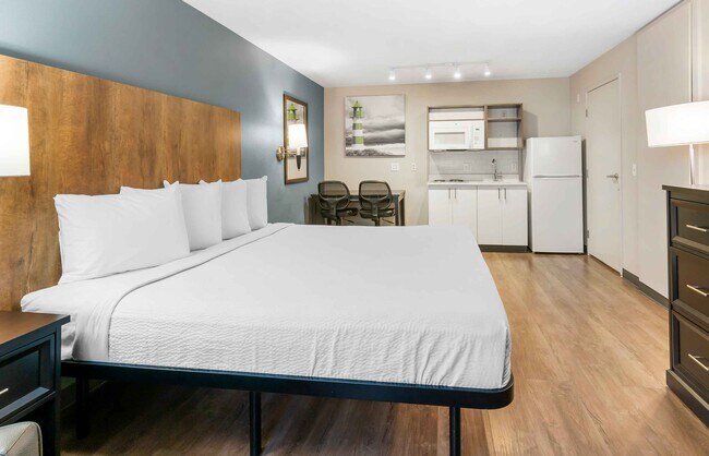 Building Photo - Furnished Studio-San Jose - Milpitas - McCarthy Ranch