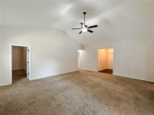 Building Photo - 728 Roanoke Dr