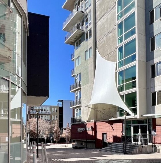 Secure building - 1475 Delgany St