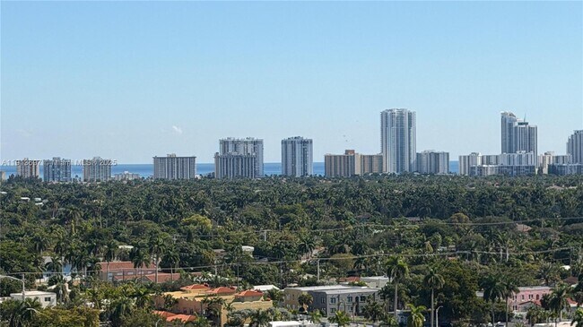 Building Photo - 1830 Radius Dr