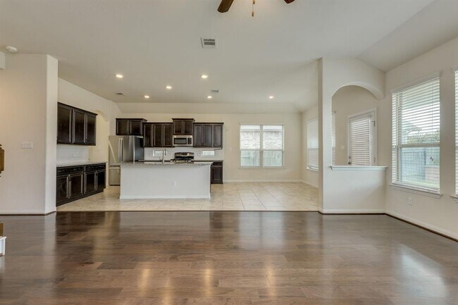 Building Photo - 2920 Rabbit Creek Dr