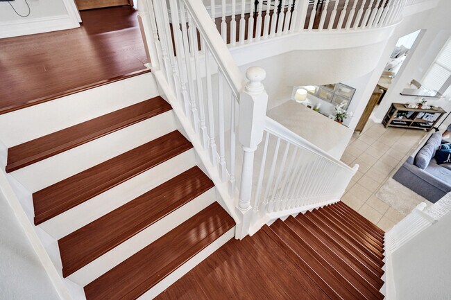 Building Photo - 8876 Sandy Crest Ln