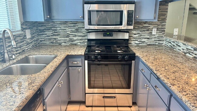 Building Photo - Rm Resort, Rancho Mirage 3 Bedrooms, 3 Bat...