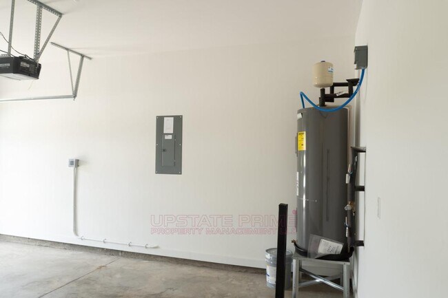 Building Photo - 1443 Darrowby Wy
