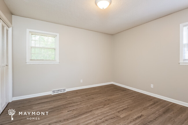 Building Photo - Charming 3-Bedroom Home