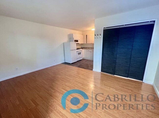 Building Photo - 1580 Parrot St