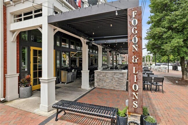 Building Photo - 432 Burton Dr