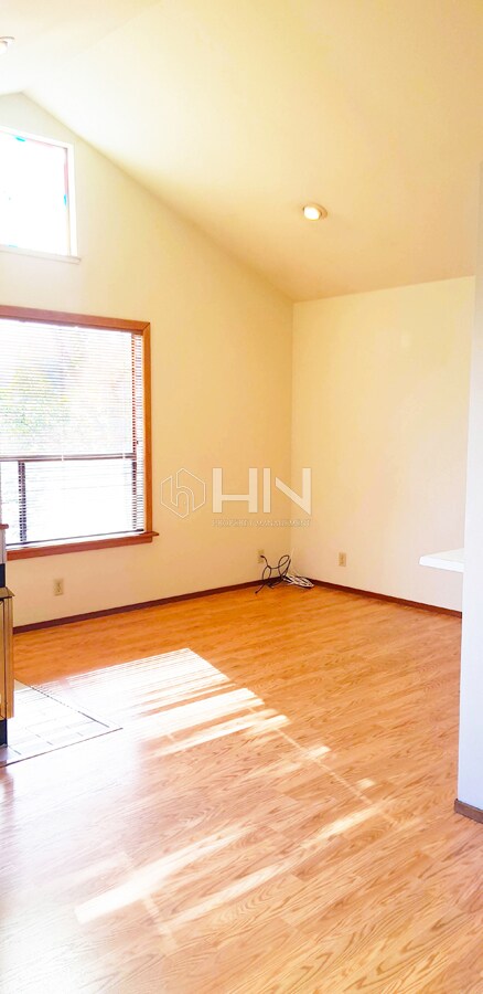 Building Photo - 47099 Benns Terrace
