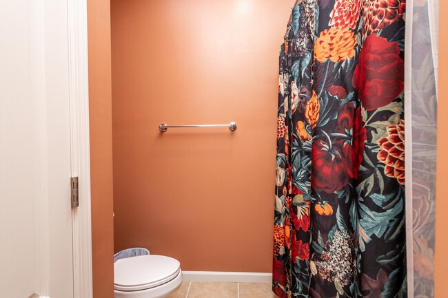 Building Photo - 613 Adens Woods Ct
