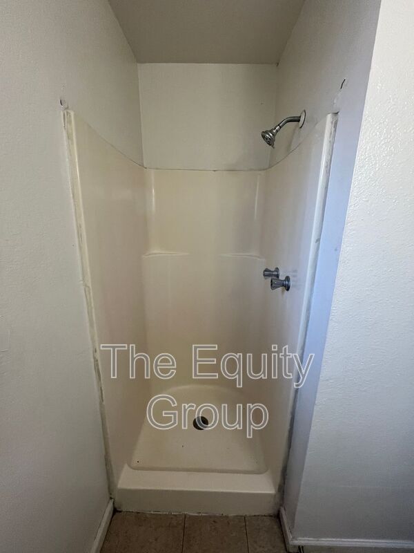 Building Photo - 9318 Rd 236