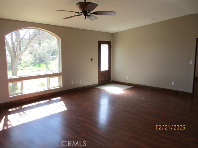 Building Photo - 34135 Cameron Dr