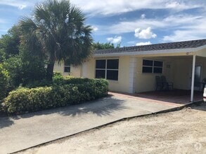 Building Photo - 2920 Palmarita Rd
