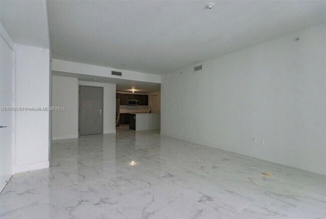 Building Photo - 488 NE 18th St