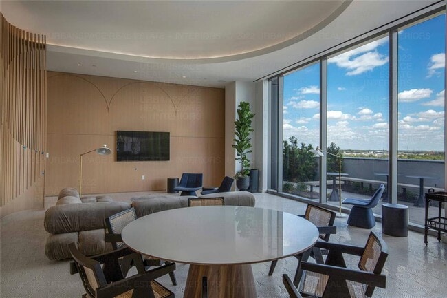 Building Photo - 44 East Ave