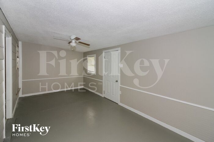 Building Photo - 4160 Sassafras River Dr