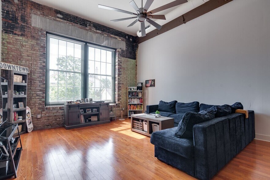 Building Photo - 505 Tennessee St