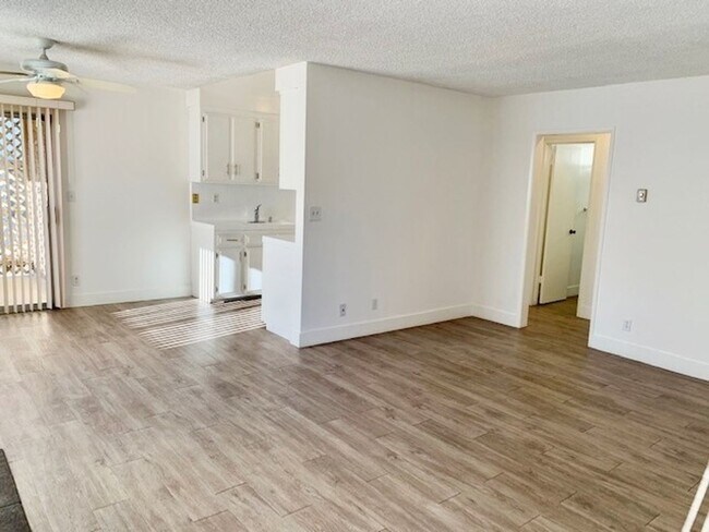 Building Photo - 156