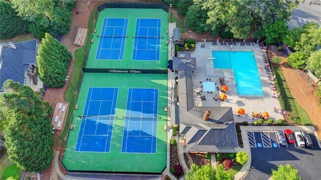 Building Photo - 11215 Highfield Chase Dr