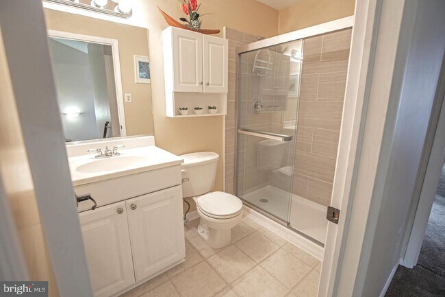 Building Photo - 502 Portsmouth Ct