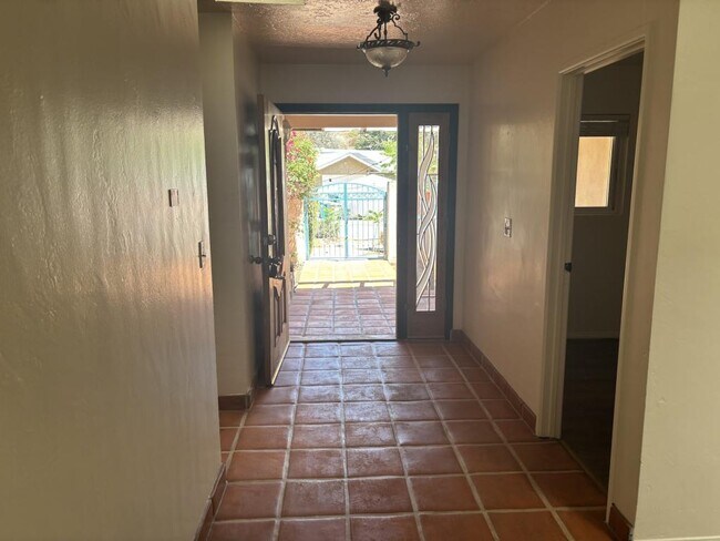 Building Photo - 5613 Campanile Way